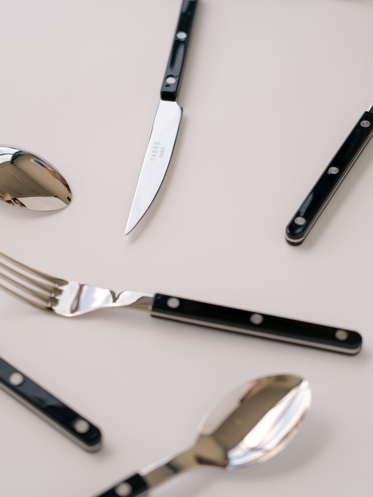 Sabre Paris | Bistrot Black